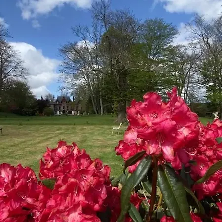 La Des Ecureuils לינה וארוחת בוקר