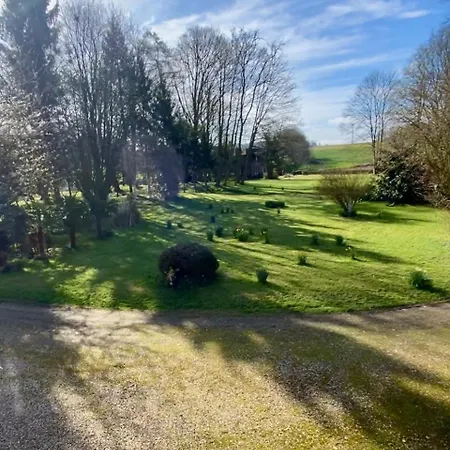 La Des Ecureuils Bed & Breakfast Harcanville